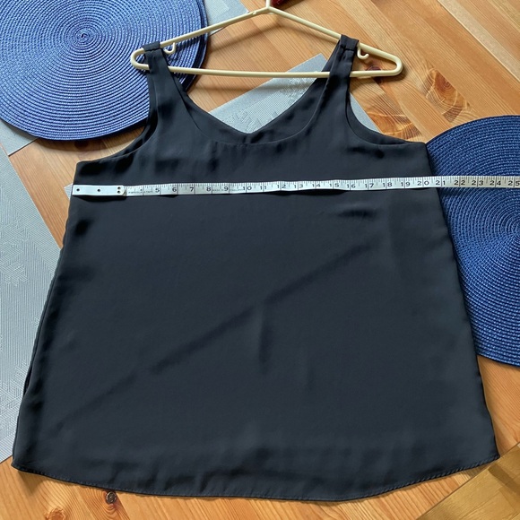 Black sleeveless top - Picture 5 of 7